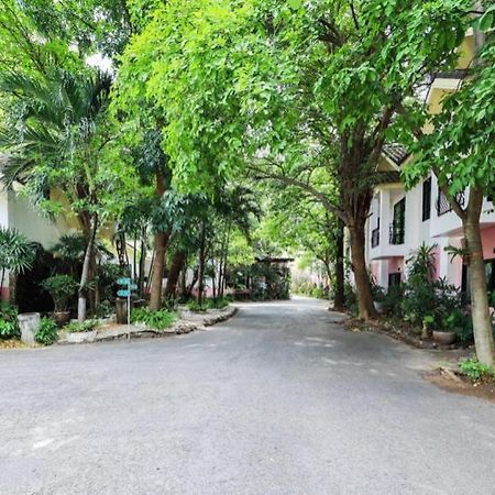 Nakhonratchasima Chayada Garden House And Resort Hotel מראה חיצוני תמונה