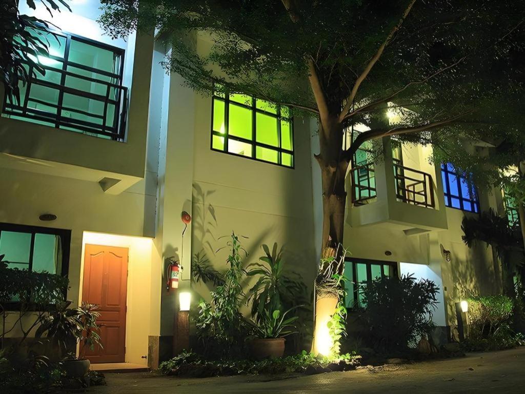 Nakhonratchasima Chayada Garden House And Resort Hotel מראה חיצוני תמונה