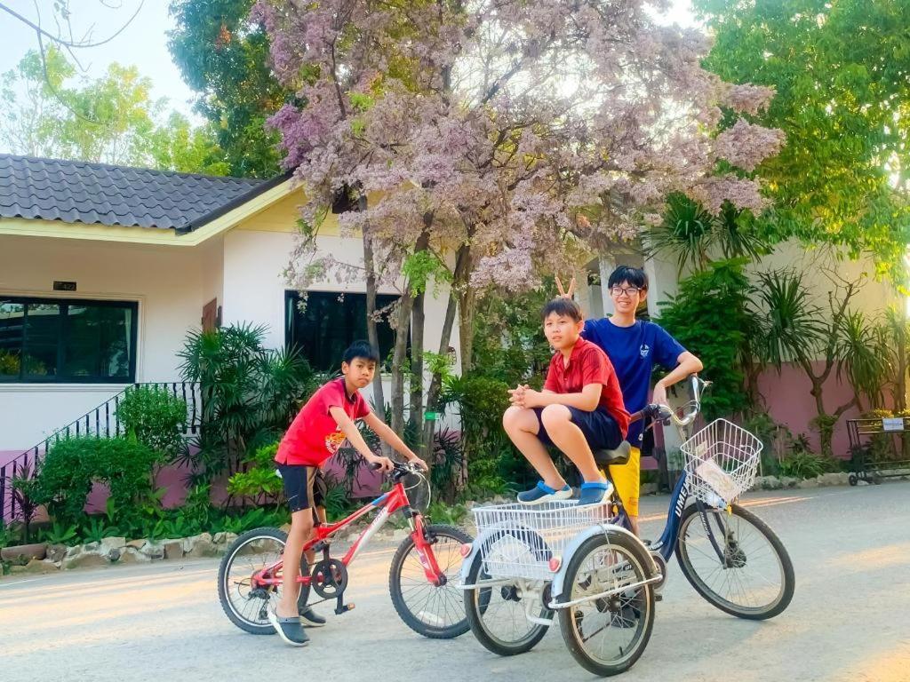 Nakhonratchasima Chayada Garden House And Resort Hotel מראה חיצוני תמונה