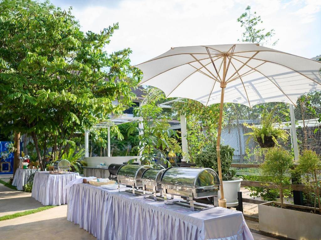 Nakhonratchasima Chayada Garden House And Resort Hotel מראה חיצוני תמונה