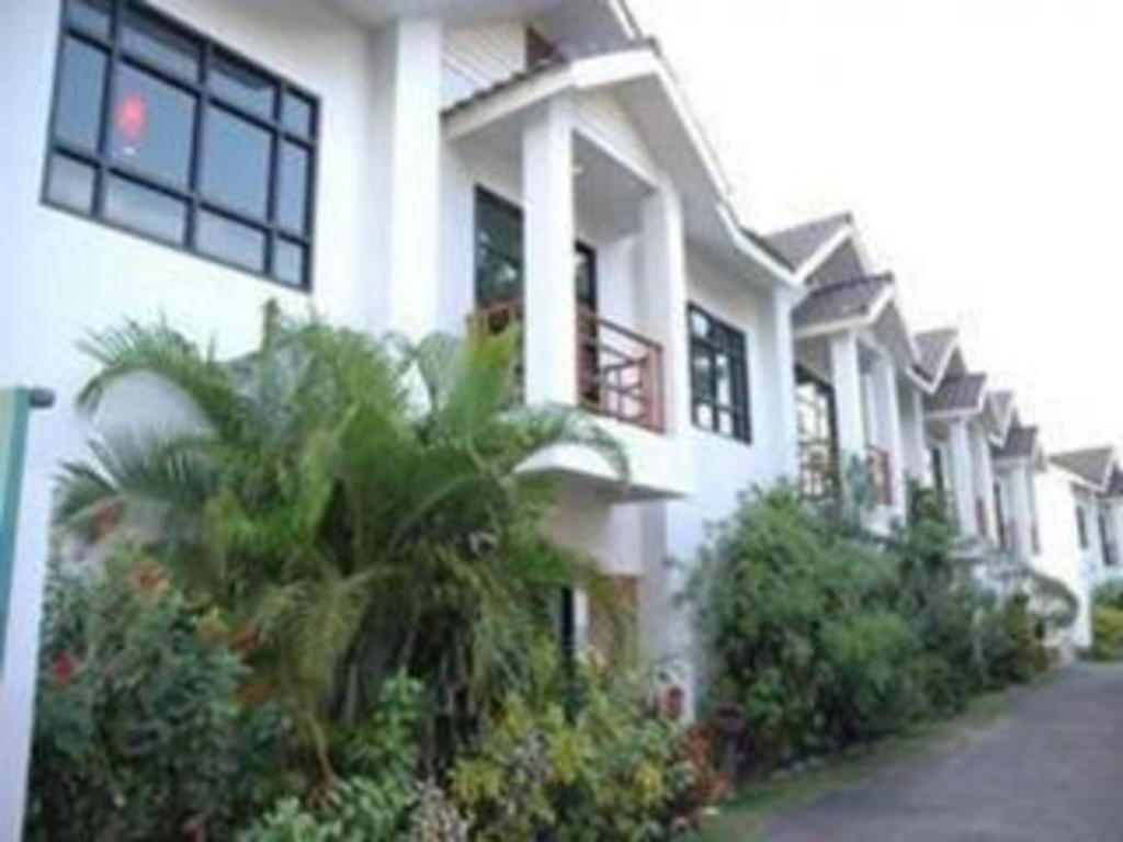 Nakhonratchasima Chayada Garden House And Resort Hotel מראה חיצוני תמונה