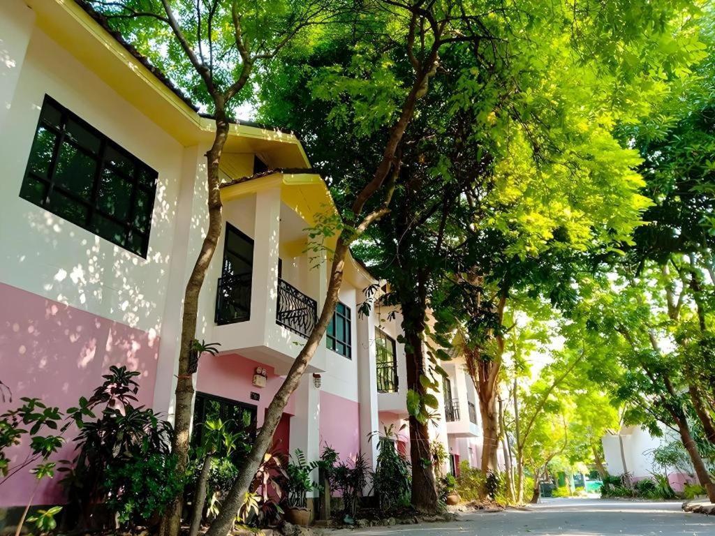 Nakhonratchasima Chayada Garden House And Resort Hotel מראה חיצוני תמונה
